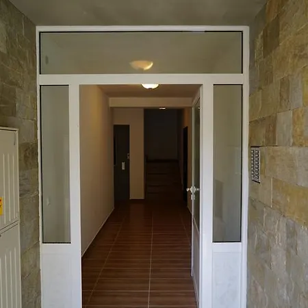 Flat Near The Sea سفيتي فلاس