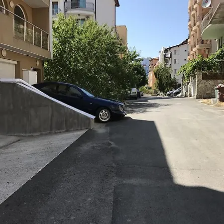 Flat Near The Sea شقة سفيتي فلاس