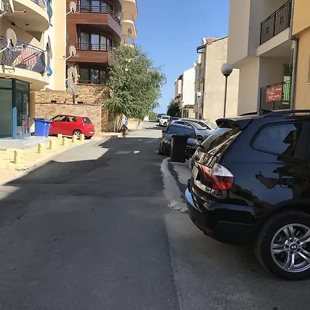 Flat Near The Sea سفيتي فلاس